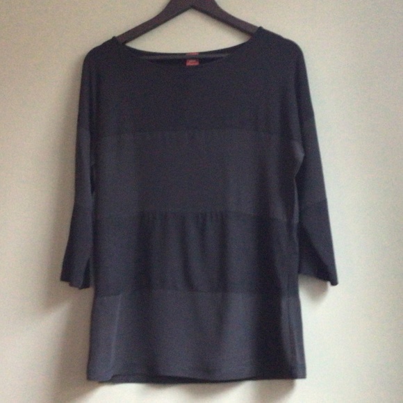 Olsen Black Top with Silk Panels Sz 6/S - Picture 1 of 9